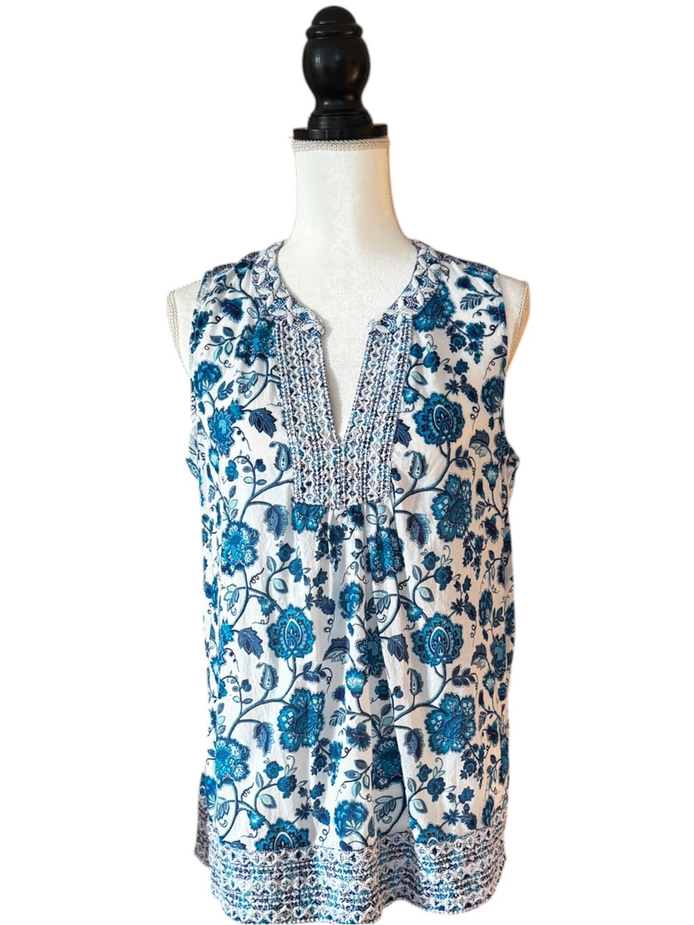 Sigrid Olsen Blue White Floral Embroidered Sleeveless Tunic Top Medium
